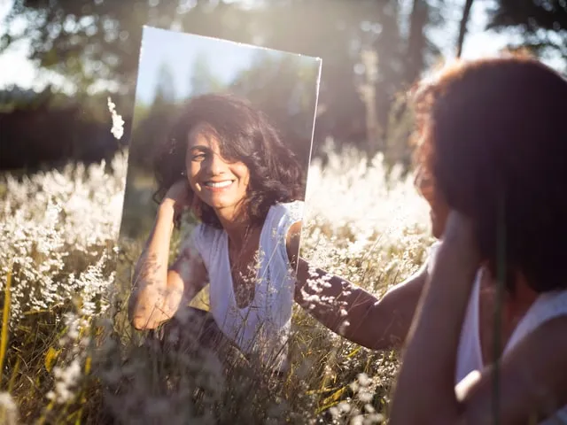 Know yourself: Observing your own behaviours